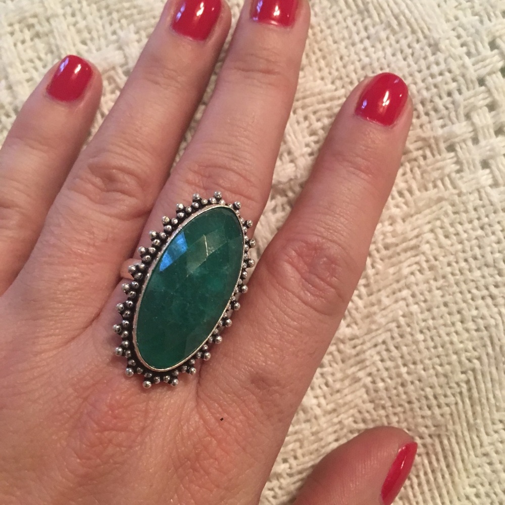 Gorgeous Classy BOHO CHIC Emrald Ring 🆕